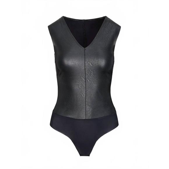 NEW COMMANDO faux leather deep-v bodysuit in black - Picture 4 of 4